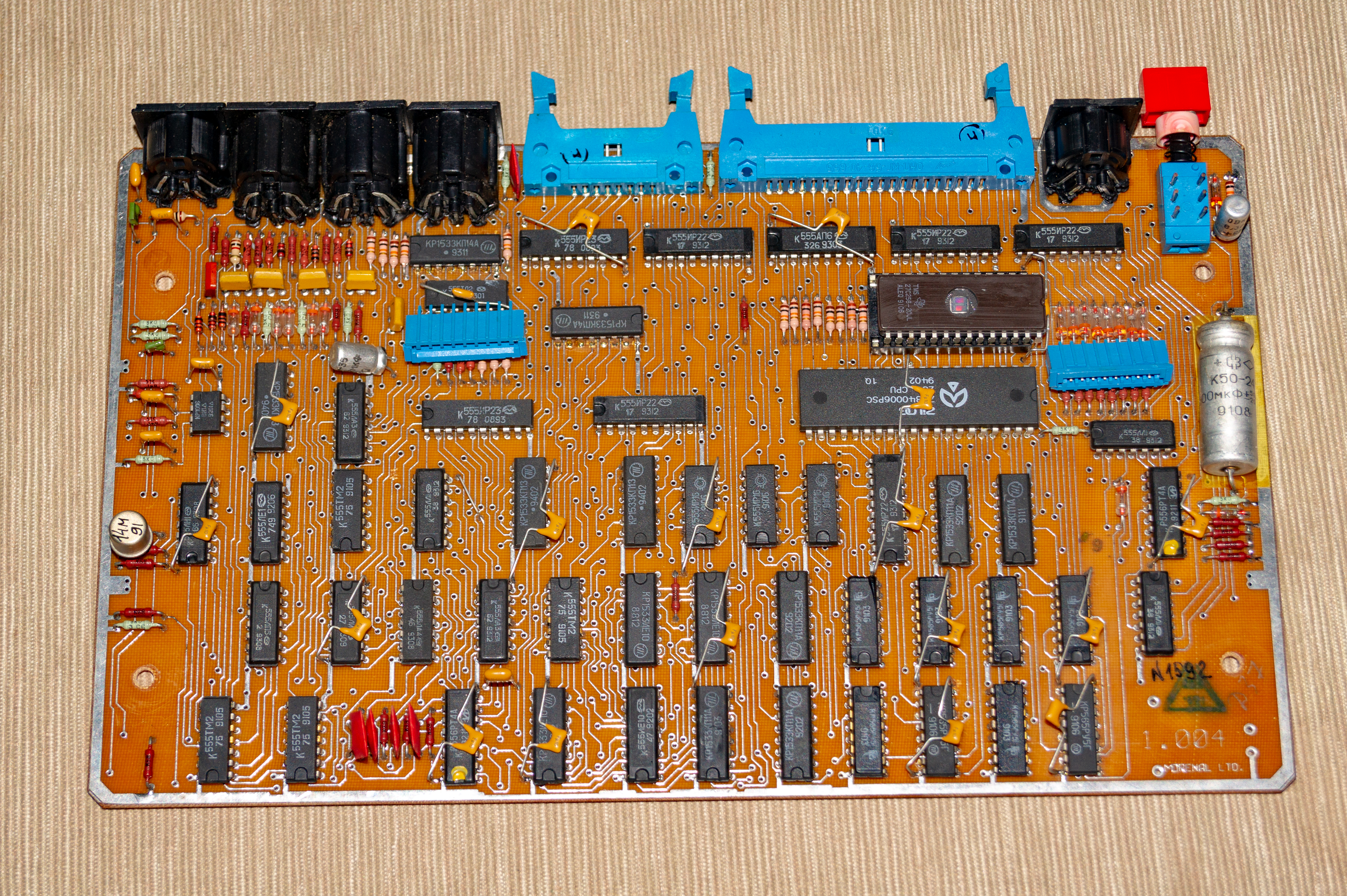 Zx spectrum ленинград. ZX Spectrum 48k плата. ZX Spectrum Pentagon 48 плата. ZX Spectrum 128k плата. ZX-Spectrum Ленинград-2.