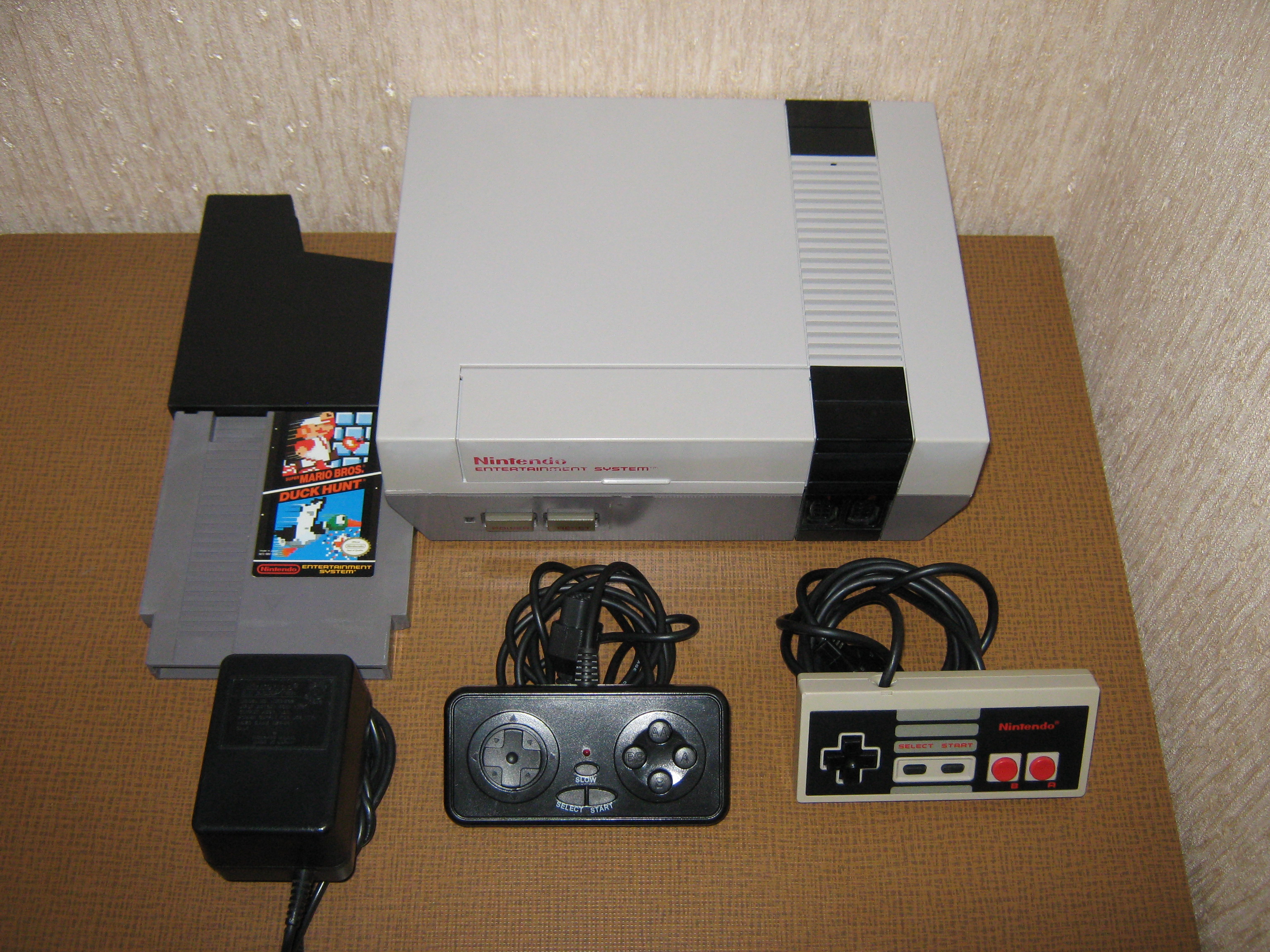 Денди авито. Консоль Nintendo Entertainment System. Приставки Нинтендо оригинал. NES приставка оригинал. Первая приставка NES.